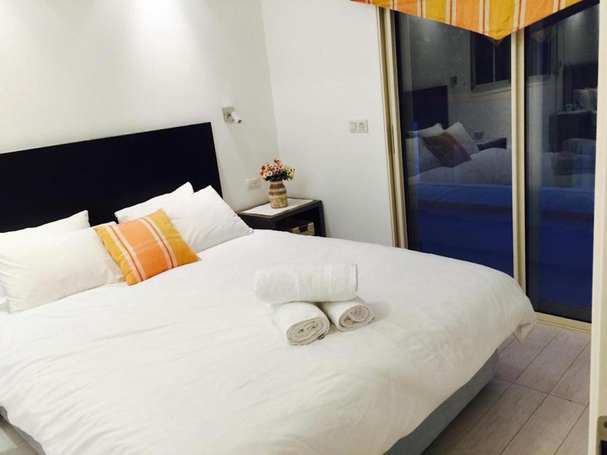 Regency Residence With Pool - Next The Beach Herzliya Экстерьер фото