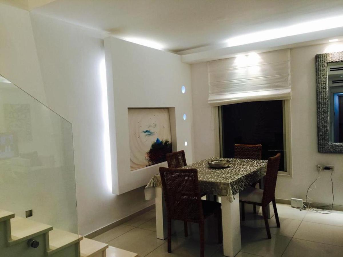 Regency Residence With Pool - Next The Beach Herzliya Экстерьер фото